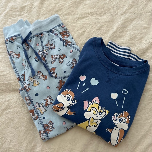 Disney Chipmunk 🐿️ Women’s Pajamas - Picture 1 of 6